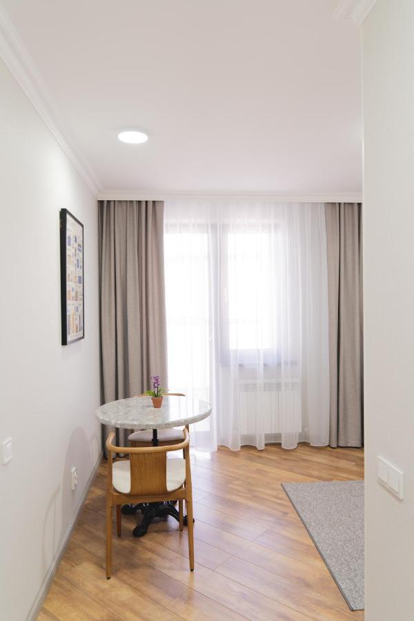 Apartment 71 East *