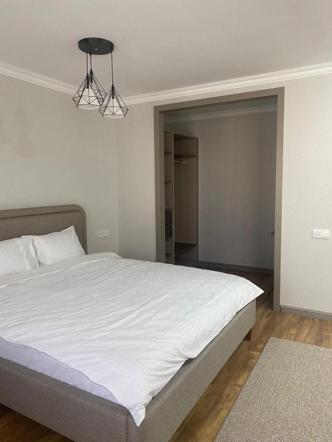 71 East Apartment *