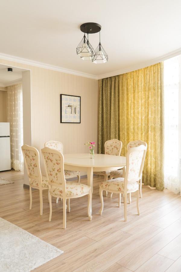 Apartment 71 East